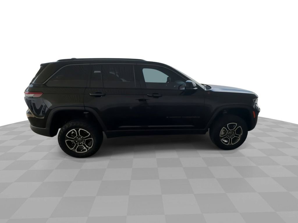 Used 2022 Jeep Grand Cherokee Trailhawk AWD/4WD image 9