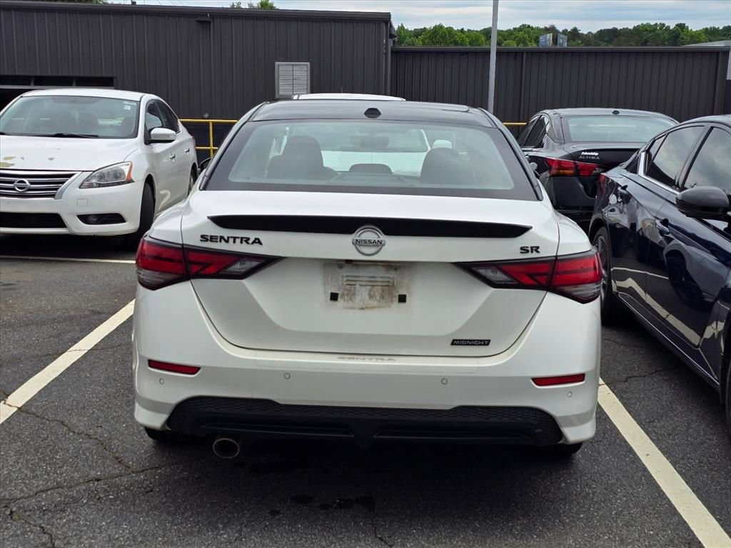 Used 2022 Nissan Sentra SR w/ Midnight Edition FWD image 11