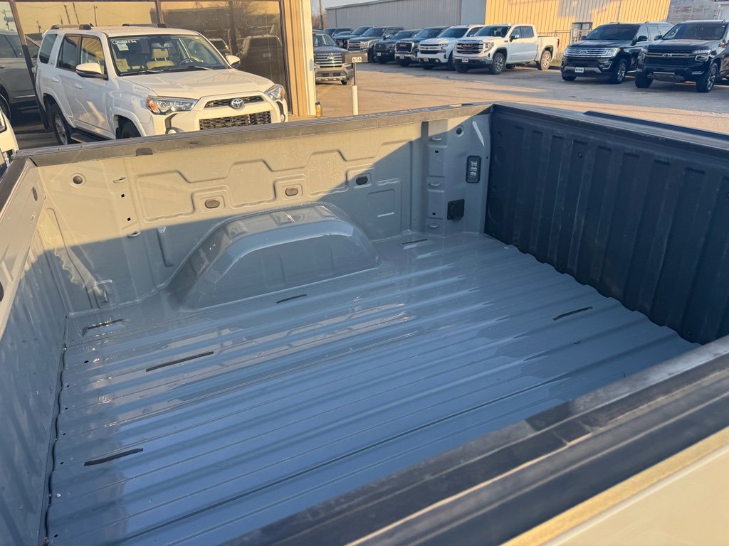 Used 2024 Chevrolet Silverado 1500 LT image 10