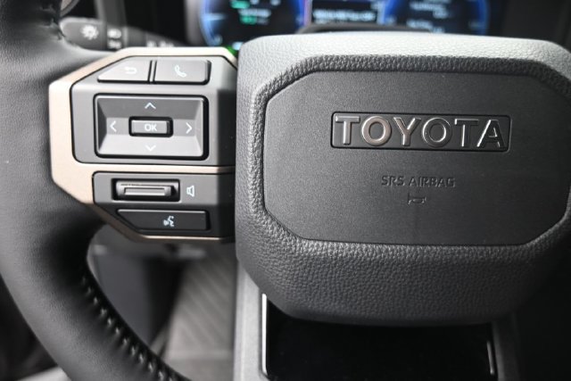 Used 2025 Toyota Land Cruiser w/ Premium Package AWD/4WD image 15