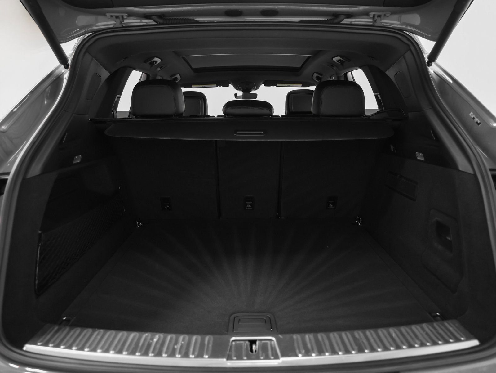 Certified 2025 Porsche Cayenne image 16