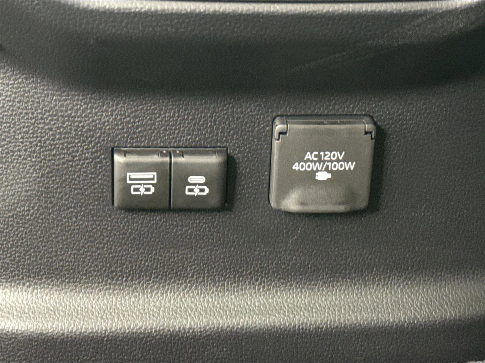 Used 2025 Toyota Tundra Platinum image 45