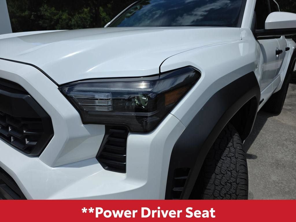 Used 2024 Toyota Tacoma TRD Off-Road AWD/4WD image 12