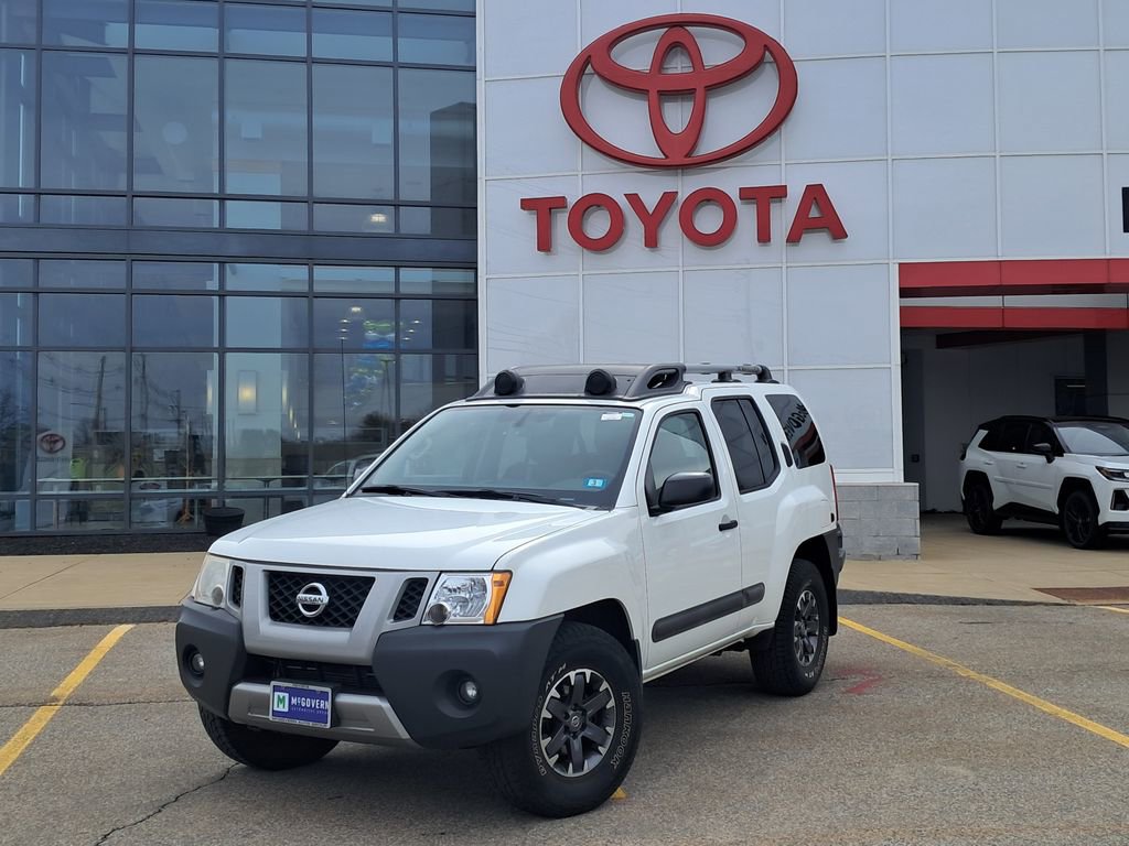 Used 2015 Nissan Xterra PRO-4X image 1