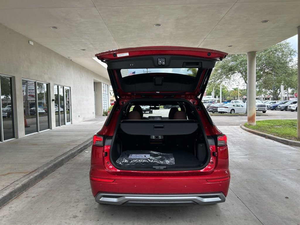 New 2025 Mitsubishi Outlander SEL image 34