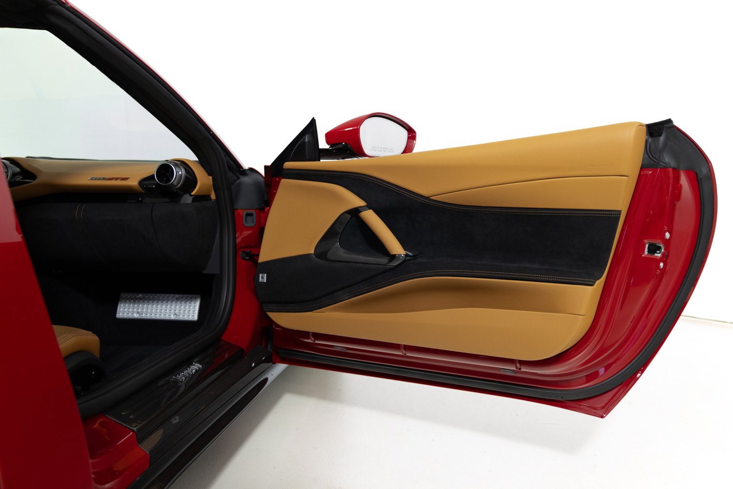 Used 2022 Ferrari 812 GTS RWD image 29