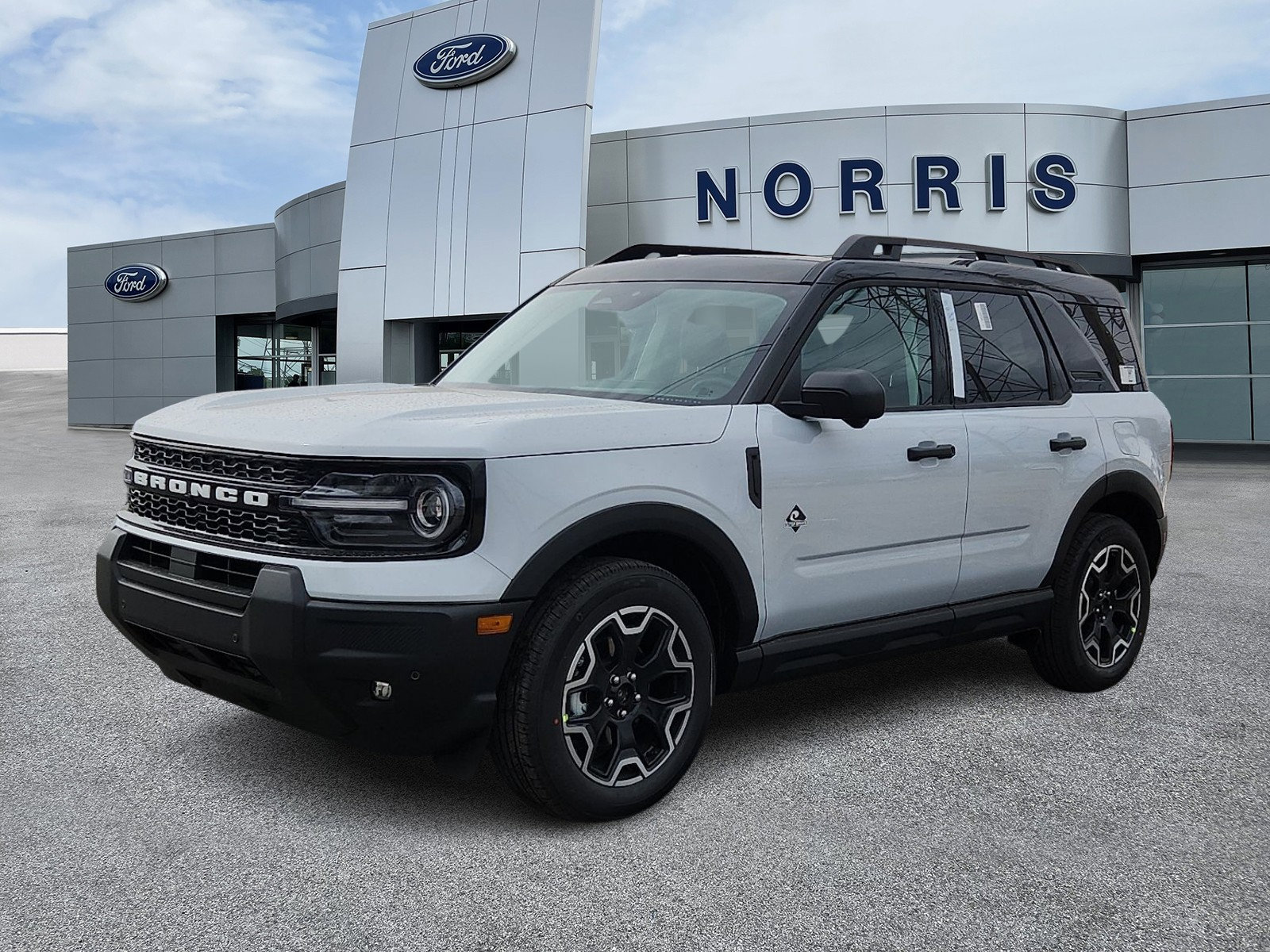 New 2026 Ford Bronco Sport Outer Banks w/ Outer Banks Tech Package+ AWD/4WD image 2