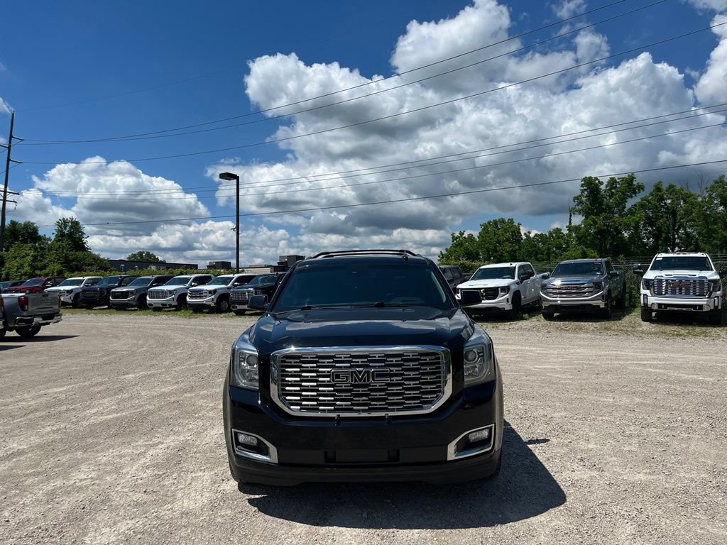 Used 2018 GMC Yukon XL Denali AWD/4WD image 3