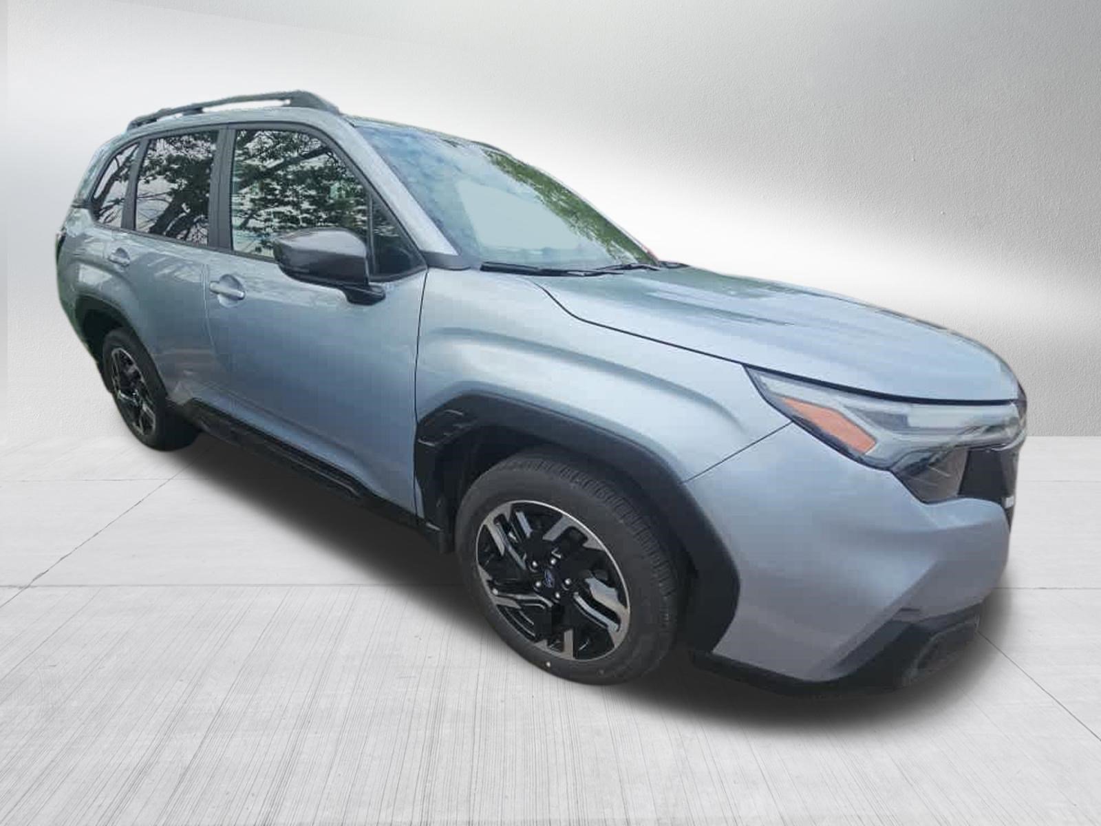Used 2025 Subaru Forester Limited w/ Popular Package #2 AWD/4WD image 3