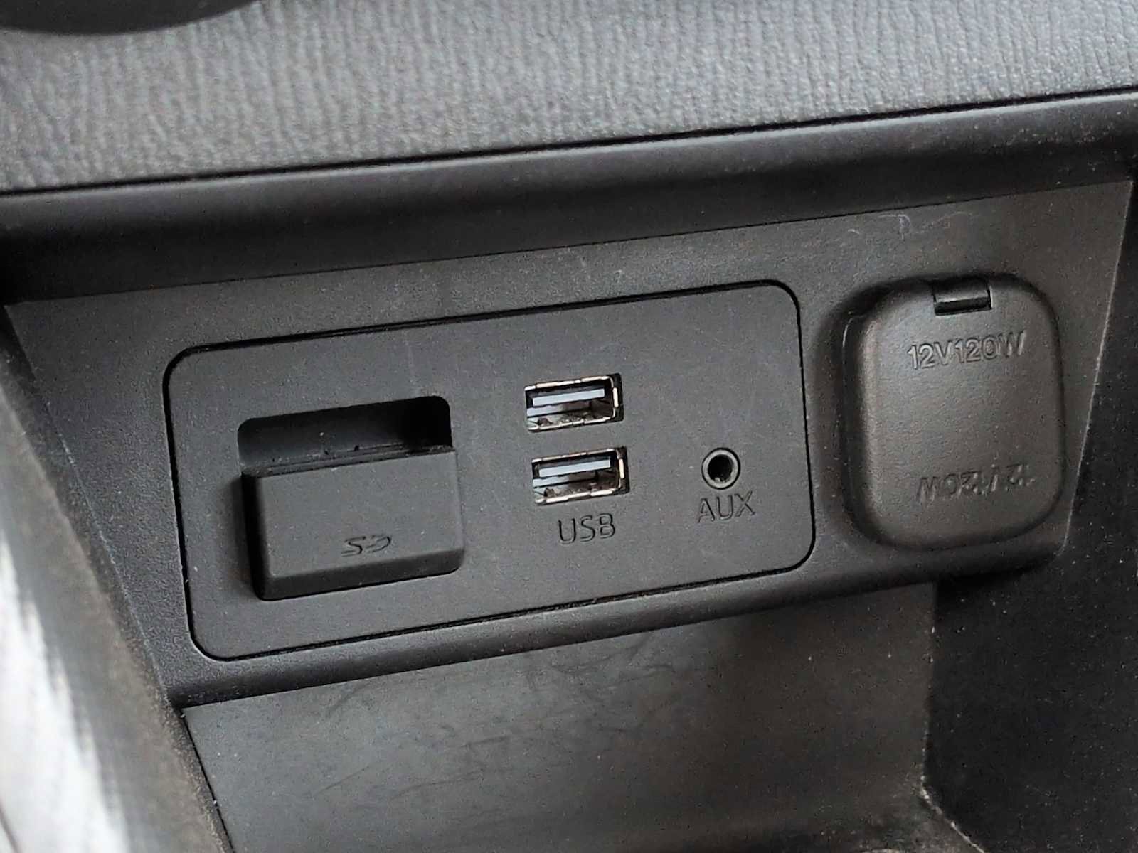 Used 2019 Toyota Yaris LE image 30