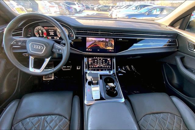 Used 2024 Audi SQ8 Premium Plus w/ Executive Package image 15