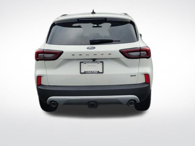 New 2026 Ford Escape SE w/ Class II Trailer Tow Package image 8
