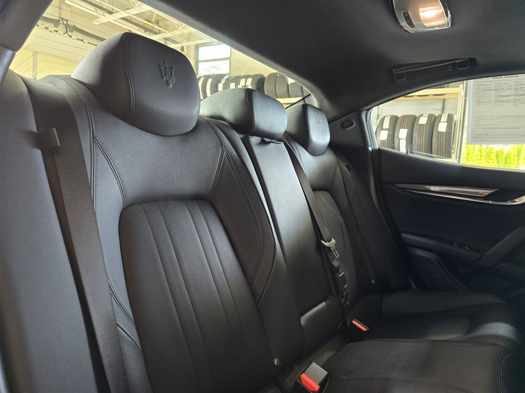 Used 2018 Maserati Ghibli image 26