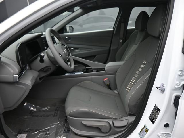 New 2026 Hyundai Elantra SEL Sport Premium FWD image 11