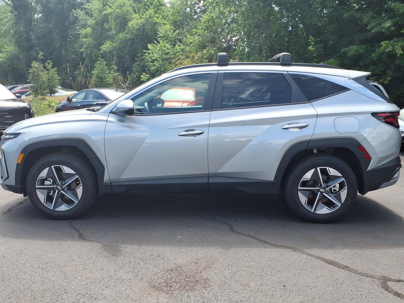 Certified 2025 Hyundai Tucson SEL AWD/4WD image 9