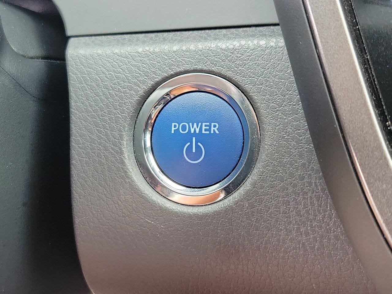 Used 2023 Toyota Camry XLE FWD image 30
