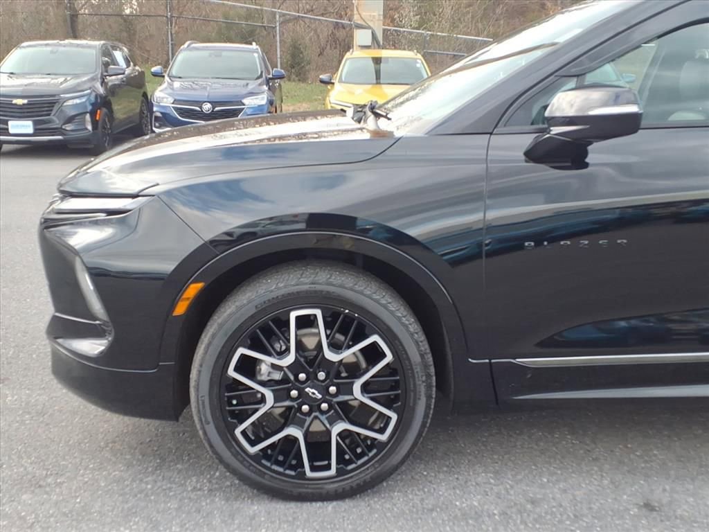 Certified 2023 Chevrolet Blazer RS w/ Enhanced Convenience Package image 7