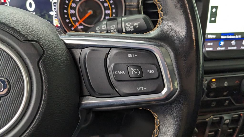 Used 2021 Jeep Wrangler Unlimited Sahara image 32