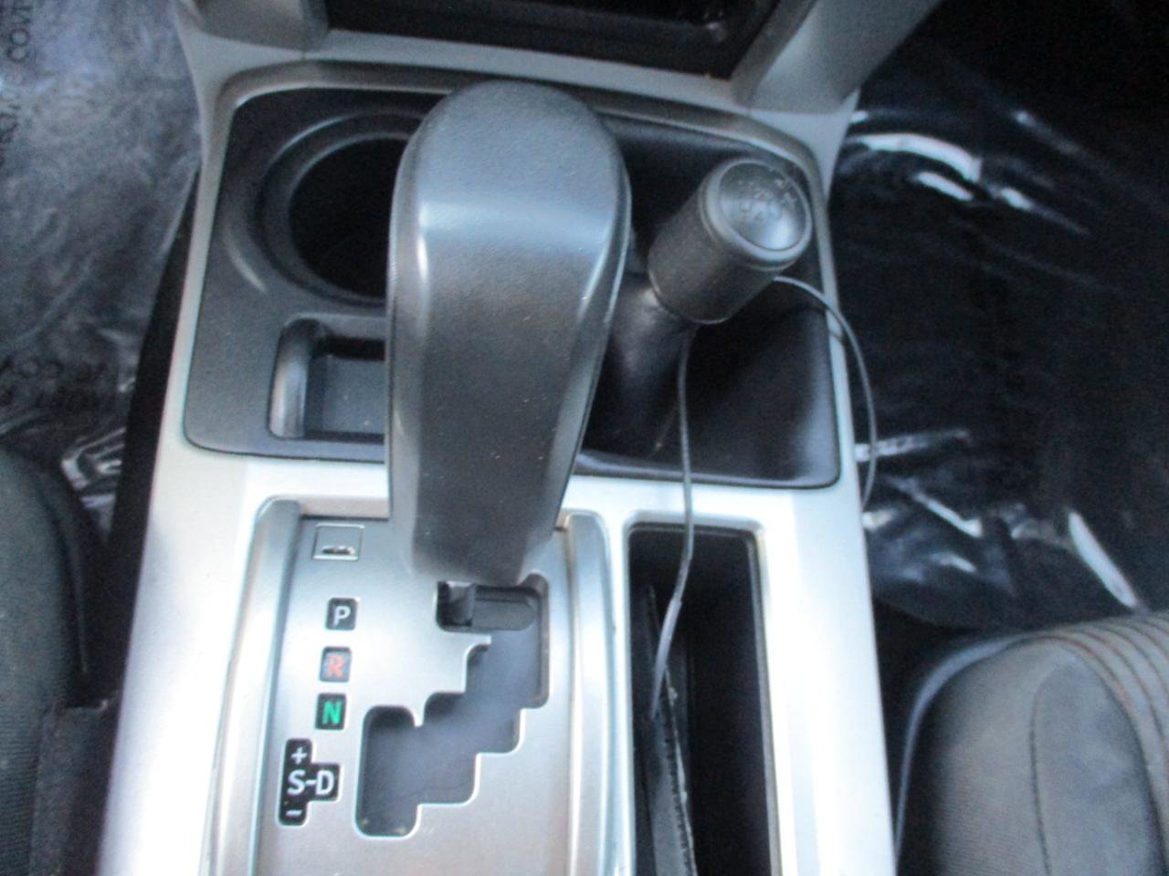 Used 2010 Toyota 4Runner SR5 AWD/4WD image 16