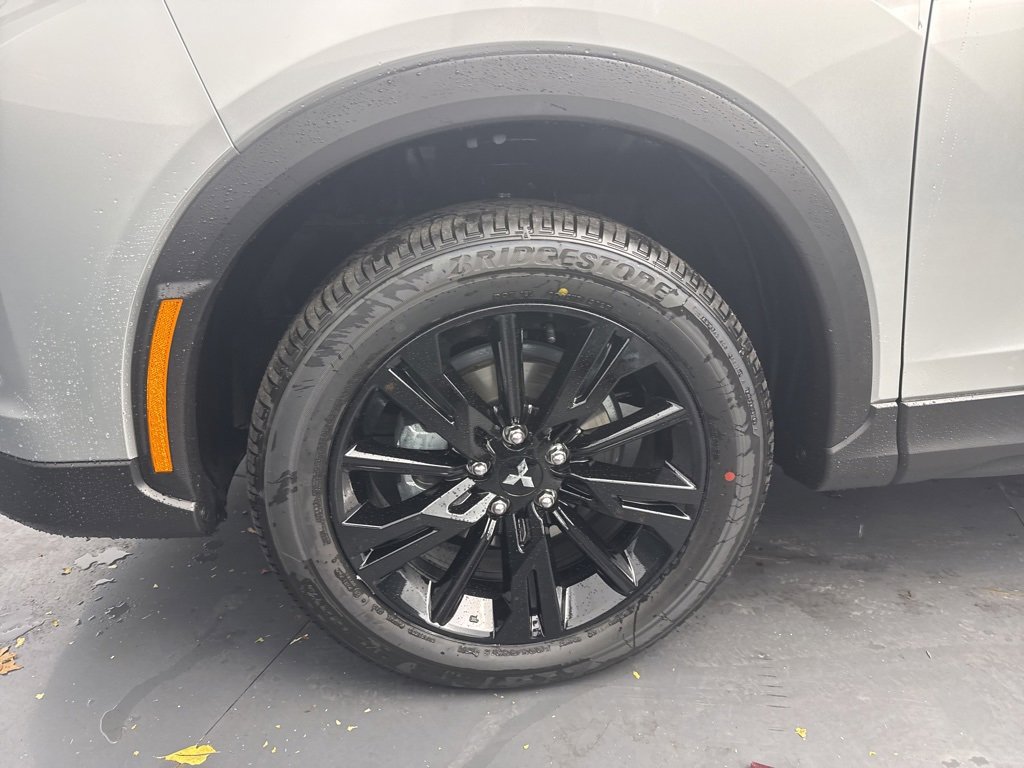 New 2026 Mitsubishi Eclipse Cross LE image 12