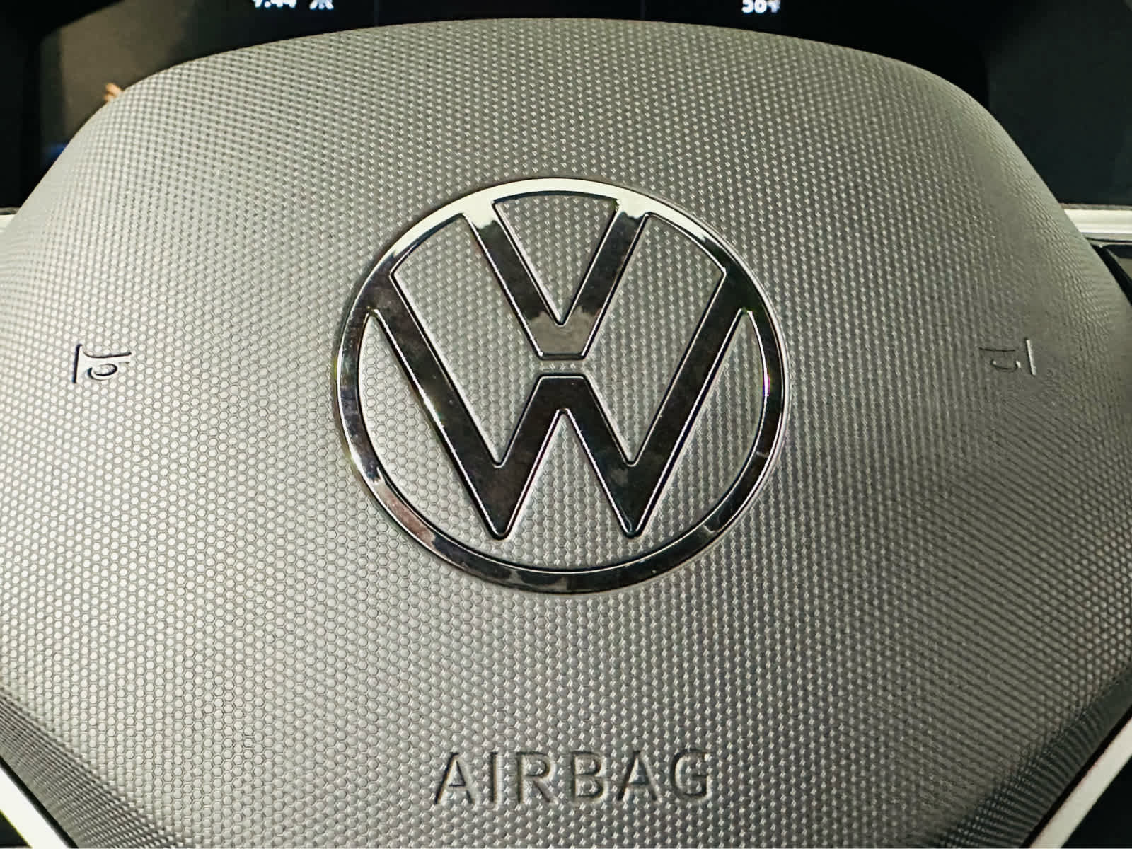 Certified 2024 Volkswagen Tiguan SE R-Line image 16