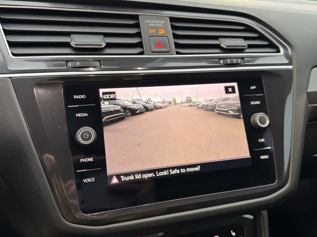 Used 2024 Volkswagen Tiguan SE FWD image 29