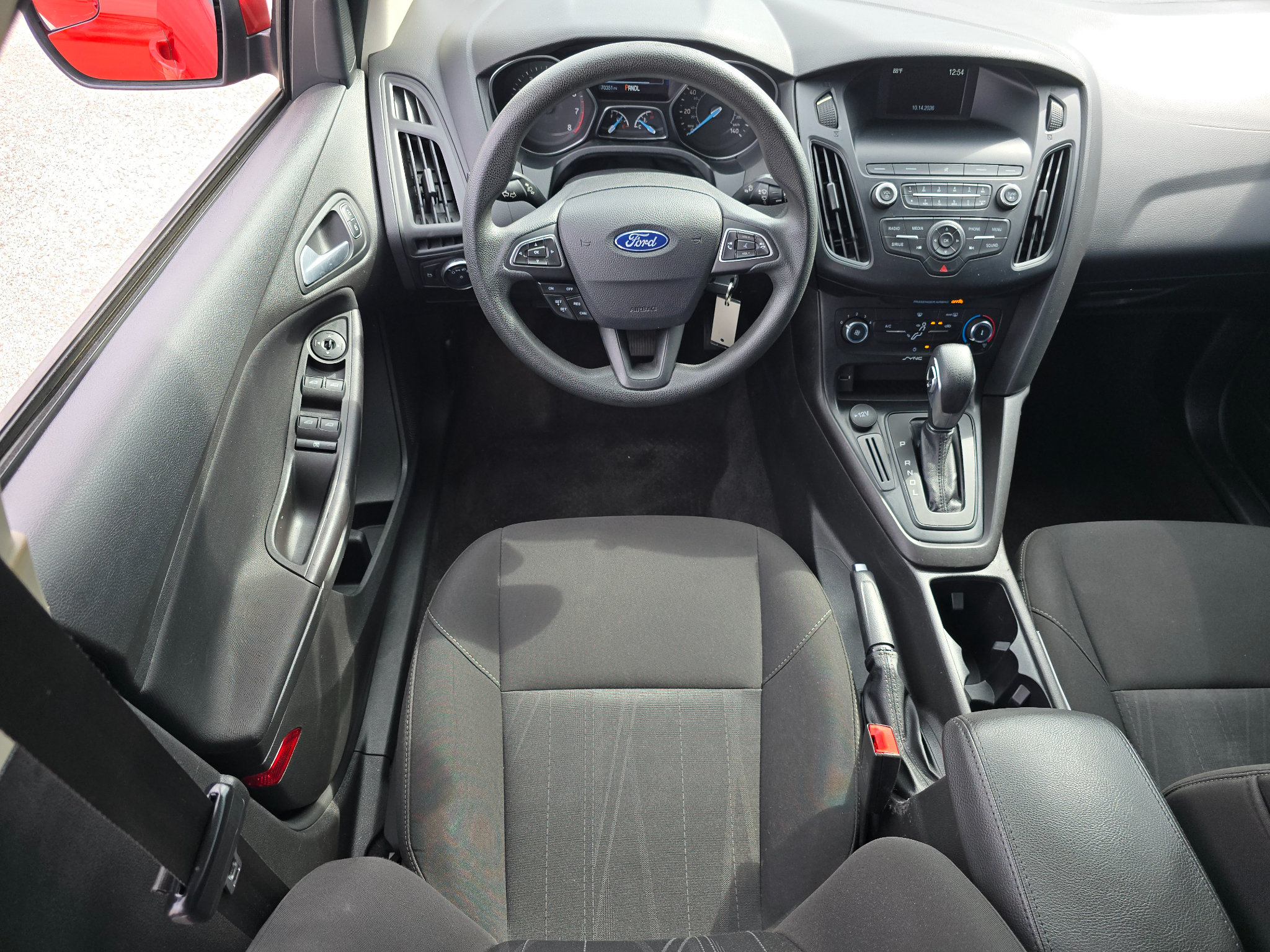 Used 2018 Ford Focus SE FWD image 15