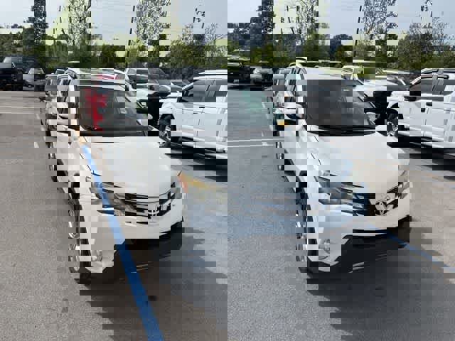 Used 2013 Toyota RAV4 Limited AWD/4WD image 20