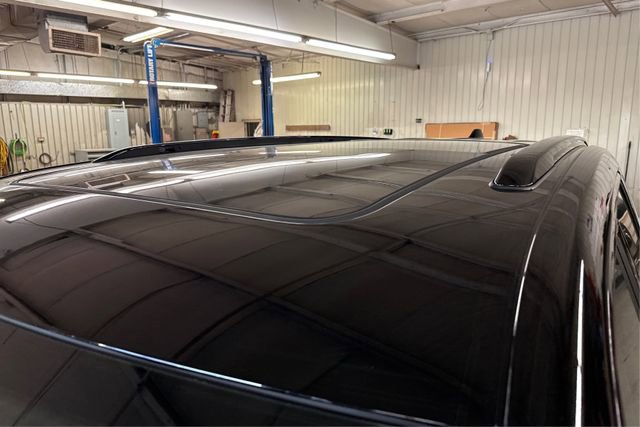 Used 2023 Jeep Grand Cherokee L Summit w/ Advanced Protech Group IV image 11