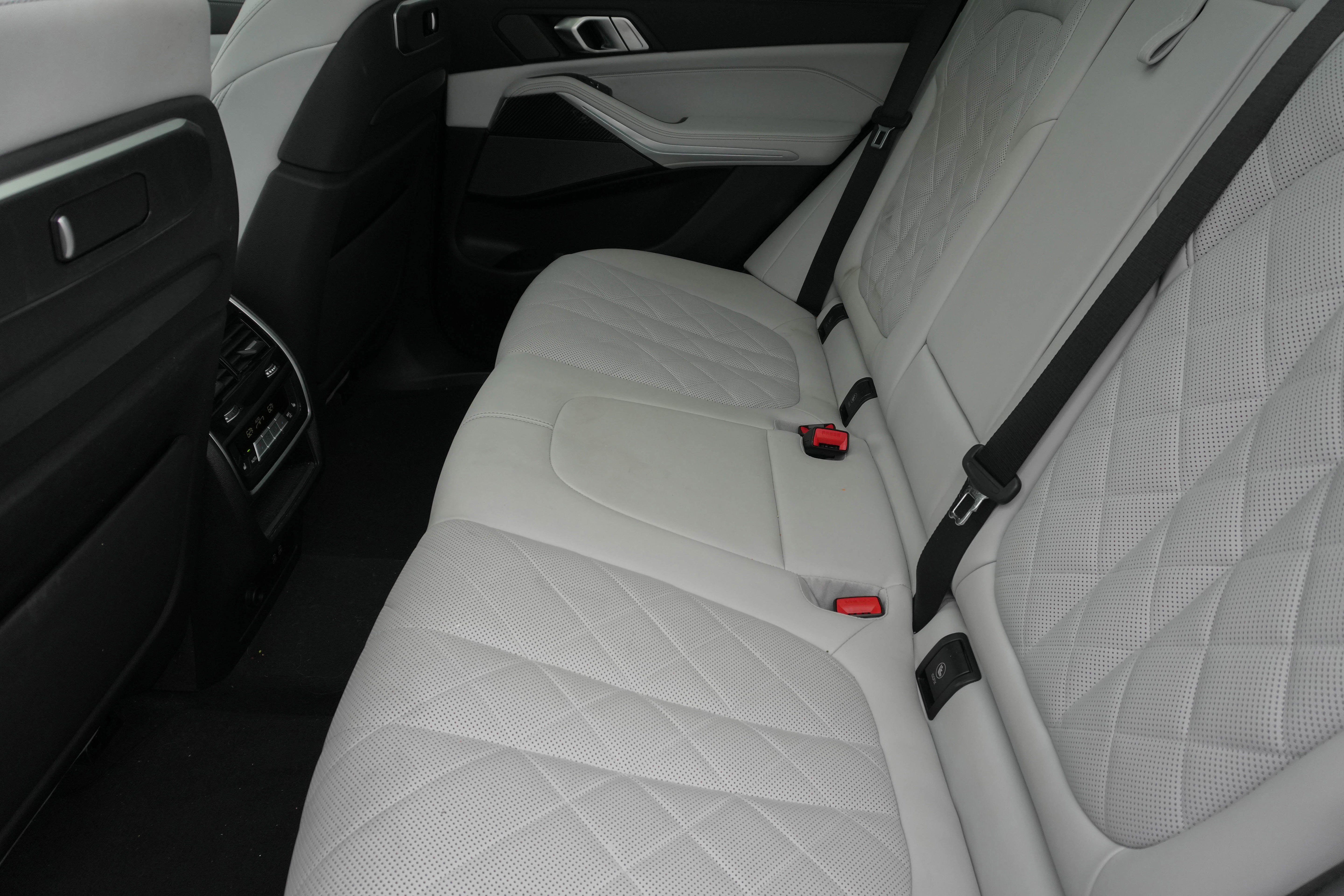 Certified 2024 BMW X5 M60i w/ Executive Package AWD/4WD image 31