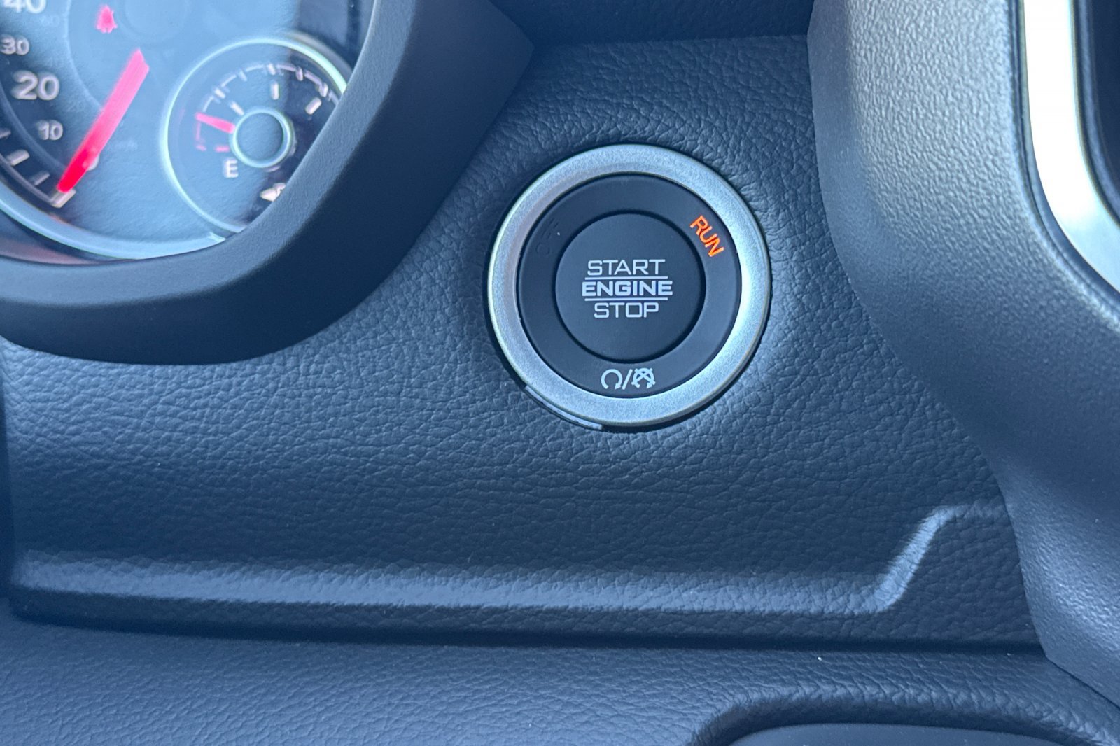 New 2027 RAM 1500 4x4 Crew Cab image 21