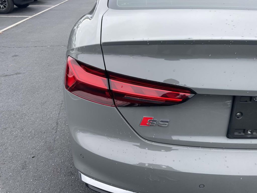 Used 2022 Audi S5 Premium image 18