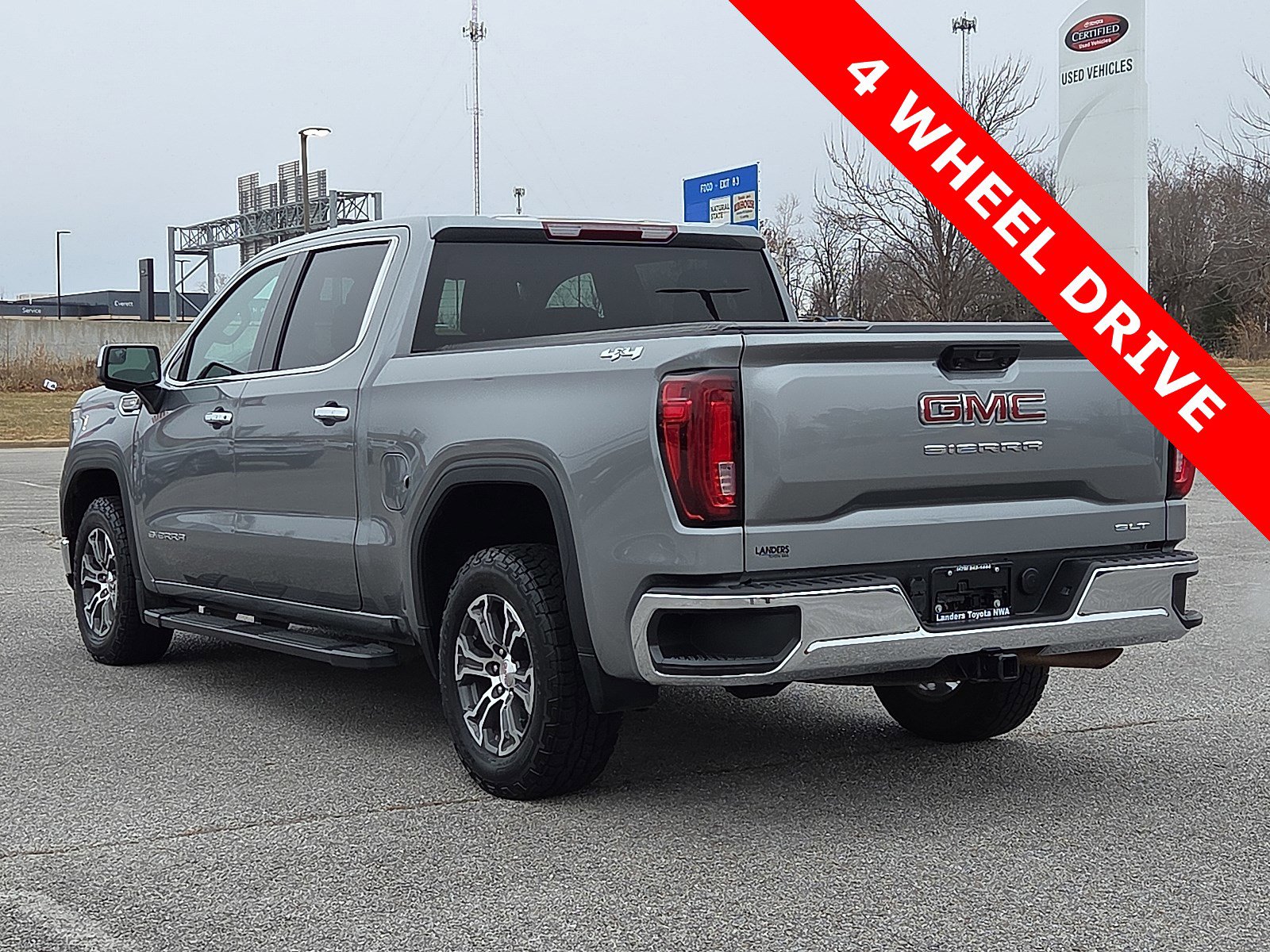 Used 2023 GMC Sierra 1500 SLT w/ SLT Convenience Package image 4