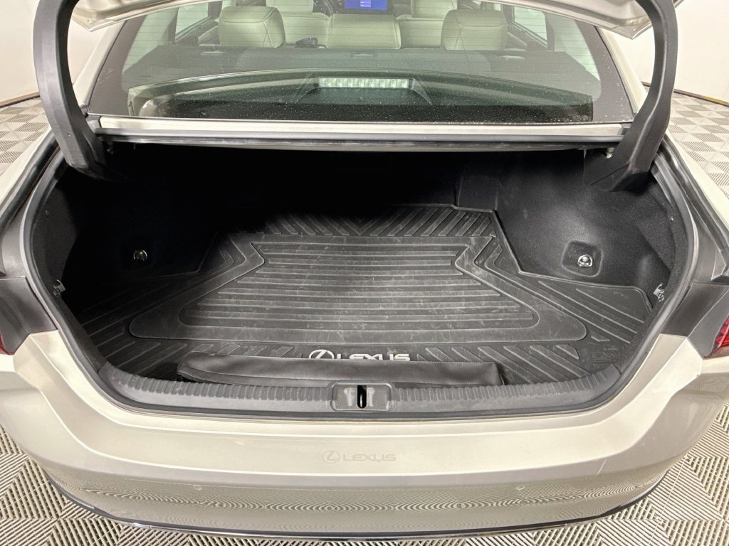Certified 2024 Lexus ES 300h Ultra Luxury w/ Accessory Package (Z2) FWD image 27