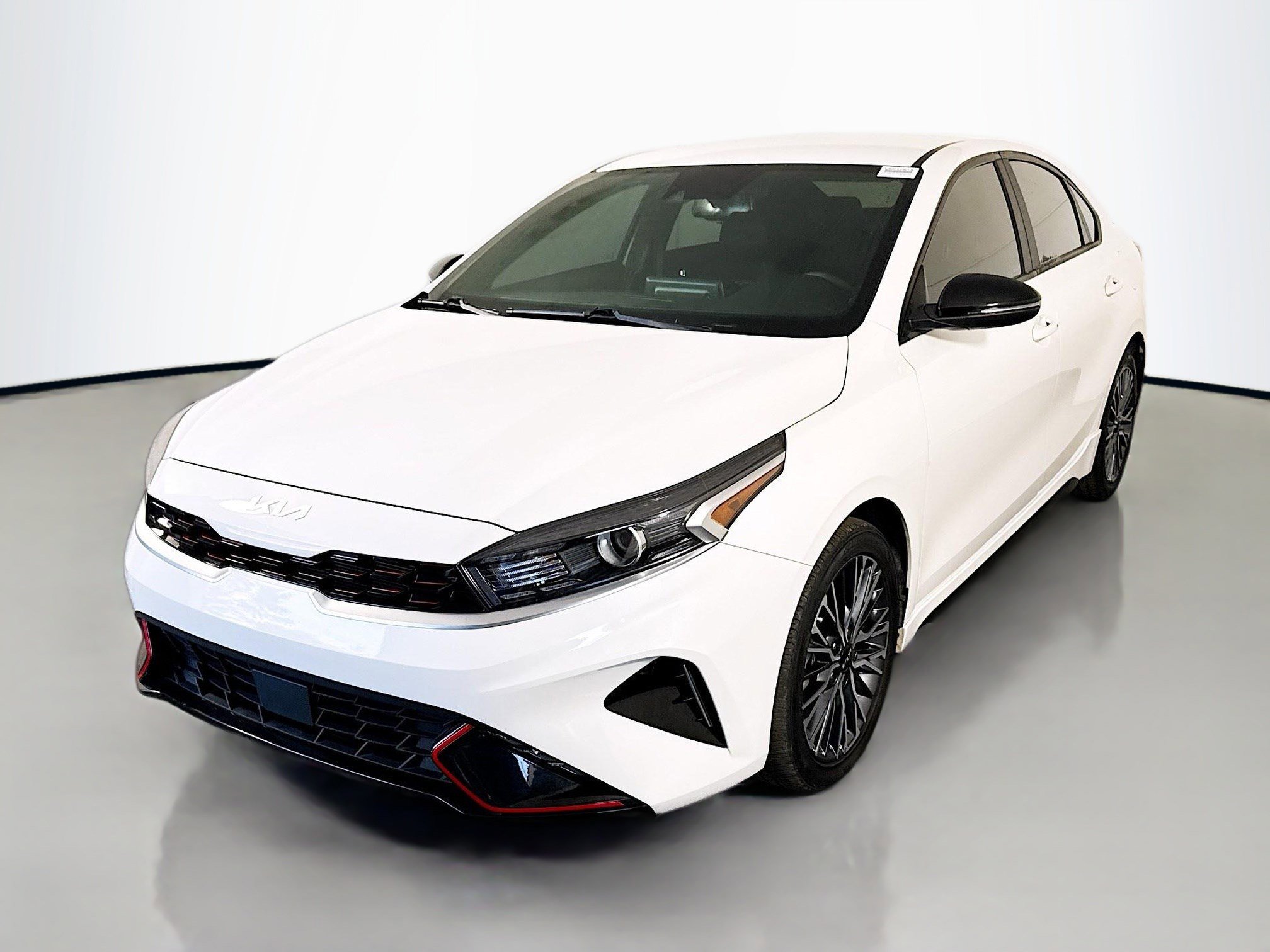 Used 2024 Kia Forte GT-Line image 4