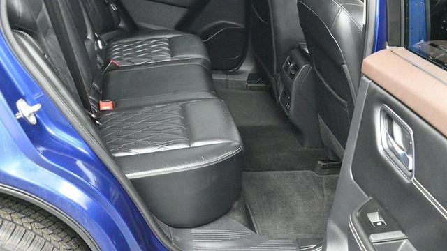 Used 2021 Nissan Rogue Platinum AWD/4WD image 13