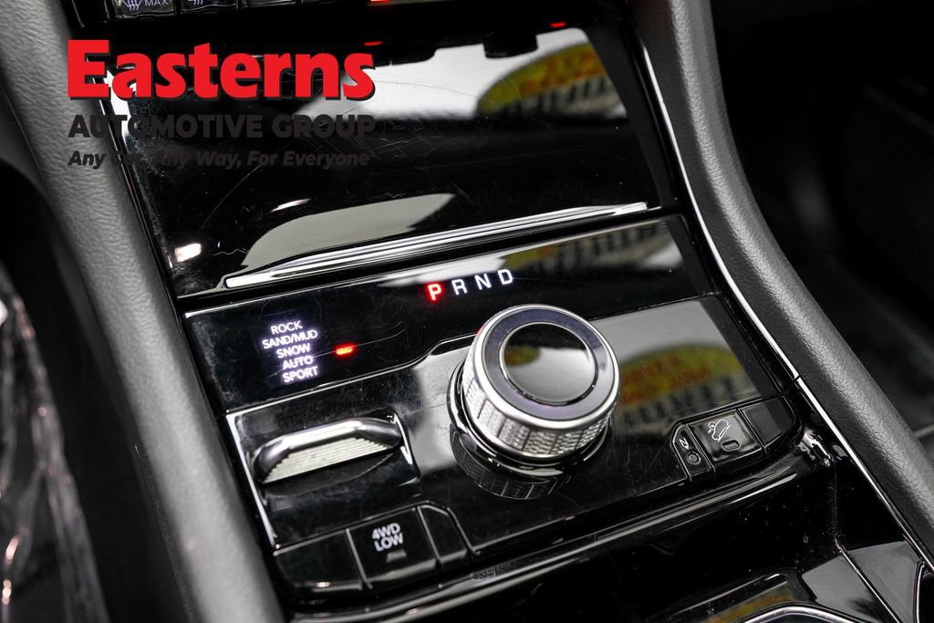 Used 2023 Jeep Grand Cherokee 4WD 4xe image 13