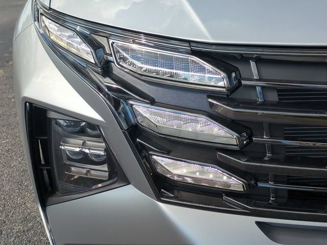 Used 2026 Hyundai Tucson Limited FWD image 9