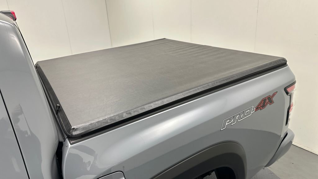 Used 2022 Nissan Frontier PRO-4X image 24