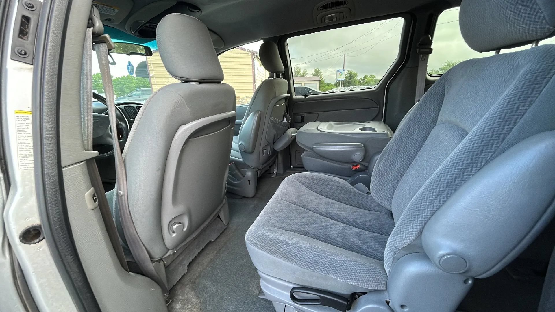 Used 2004 Chrysler Town & Country Touring FWD image 32