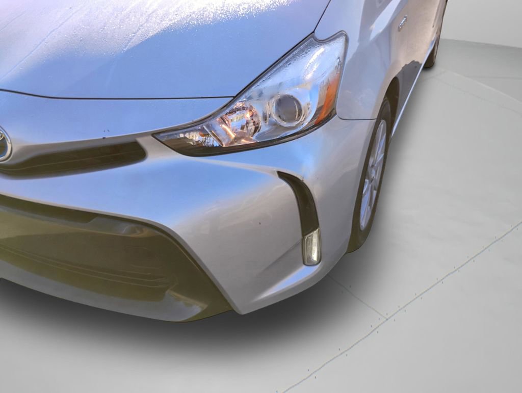 Used 2017 Toyota Prius V Four image 36