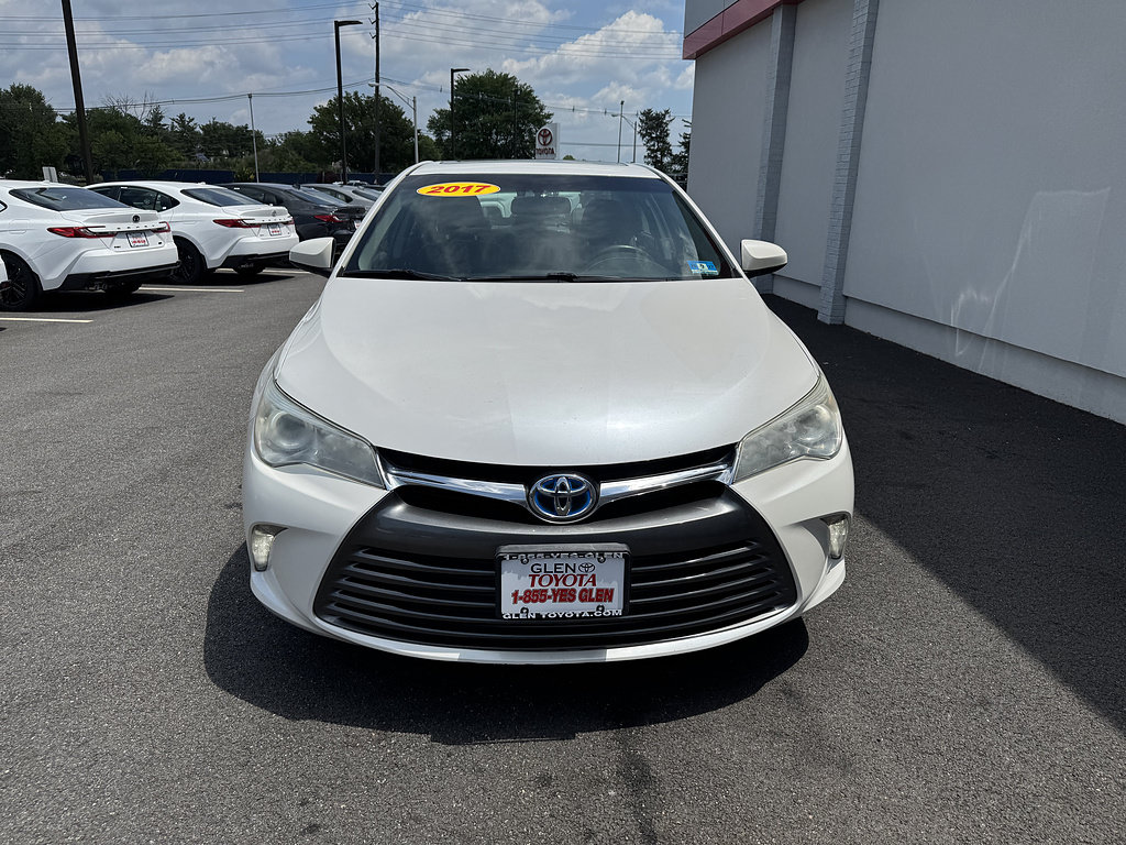 Certified 2017 Toyota Camry XLE w/ Moonroof Package FWD image 3