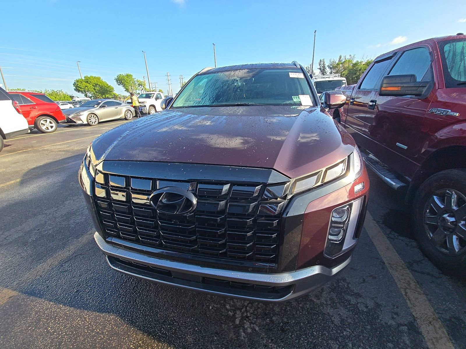 Used 2024 Hyundai Palisade SEL AWD/4WD image 2