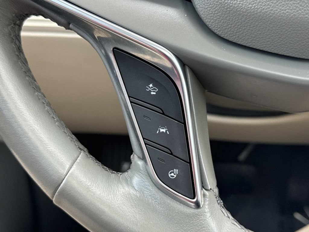 Used 2018 Cadillac XT5 Luxury w/ Driver Awareness Package FWD image 44