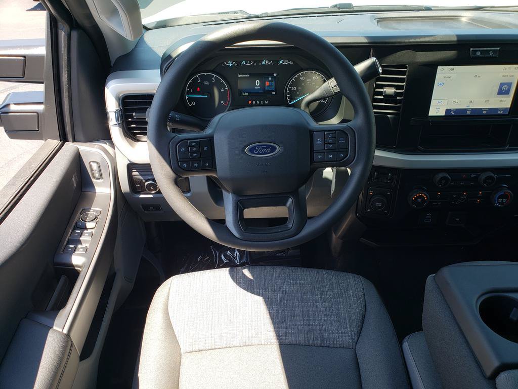 New 2026 Ford F350 XLT w/ FX4 Off-Road Package AWD/4WD image 9