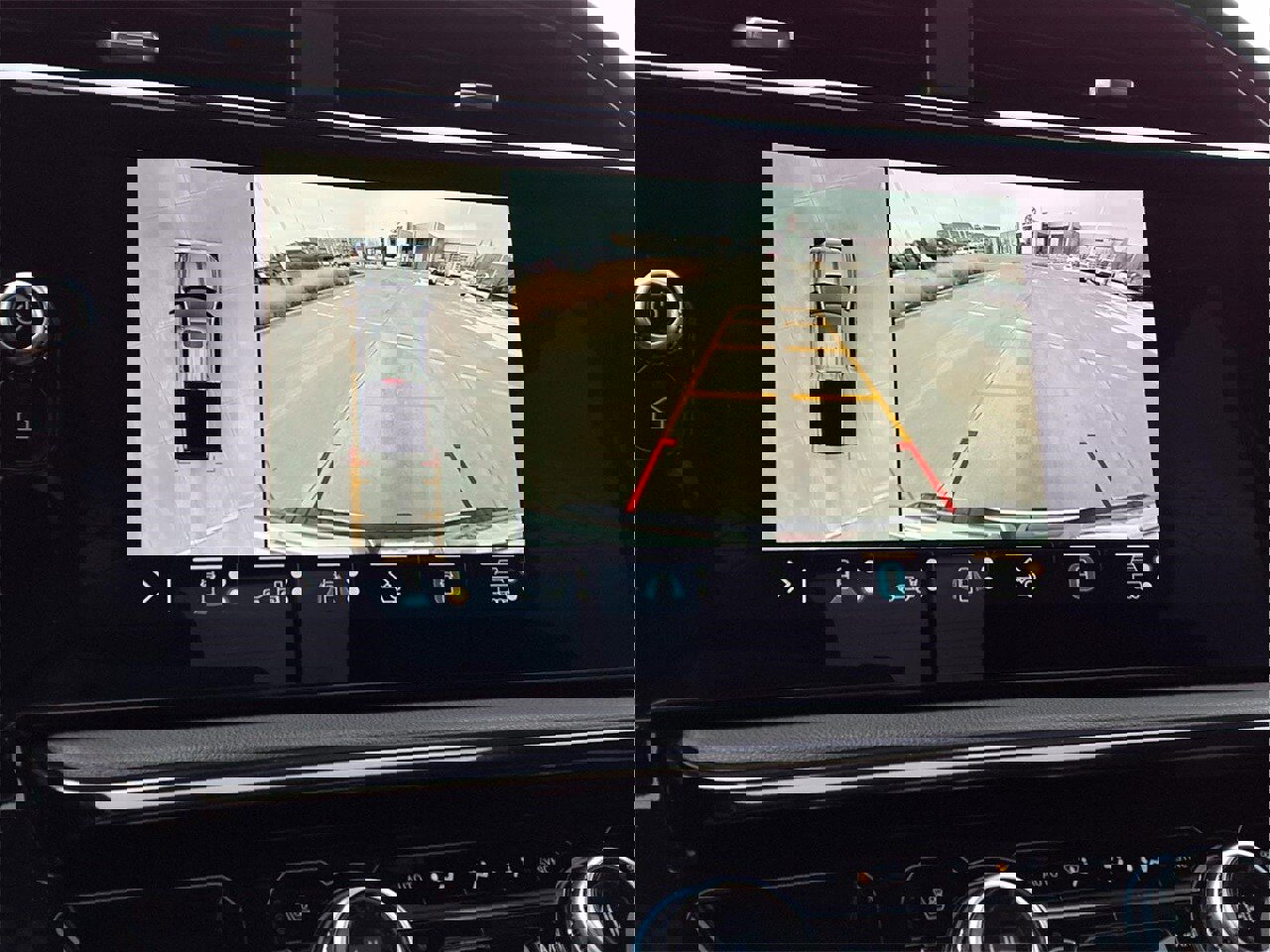 Used 2023 GMC Sierra 1500 AT4 w/ AT4 Premium Package image 21