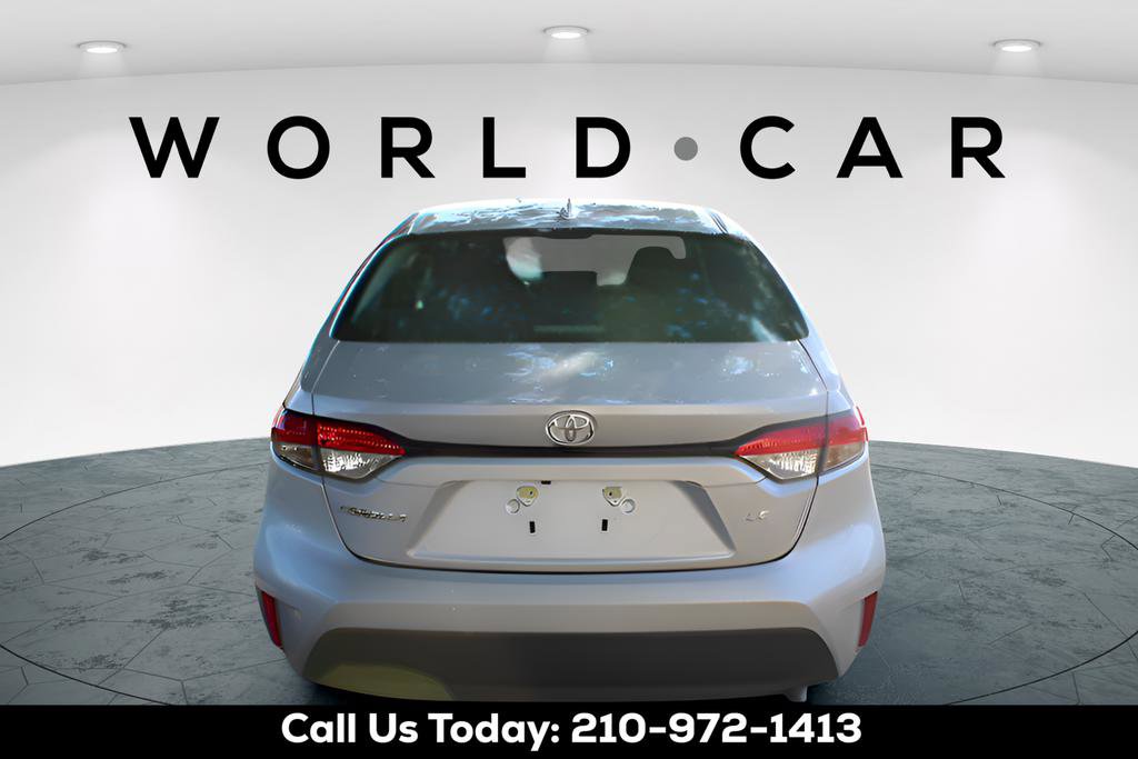 Used 2025 Toyota Corolla LE image 6