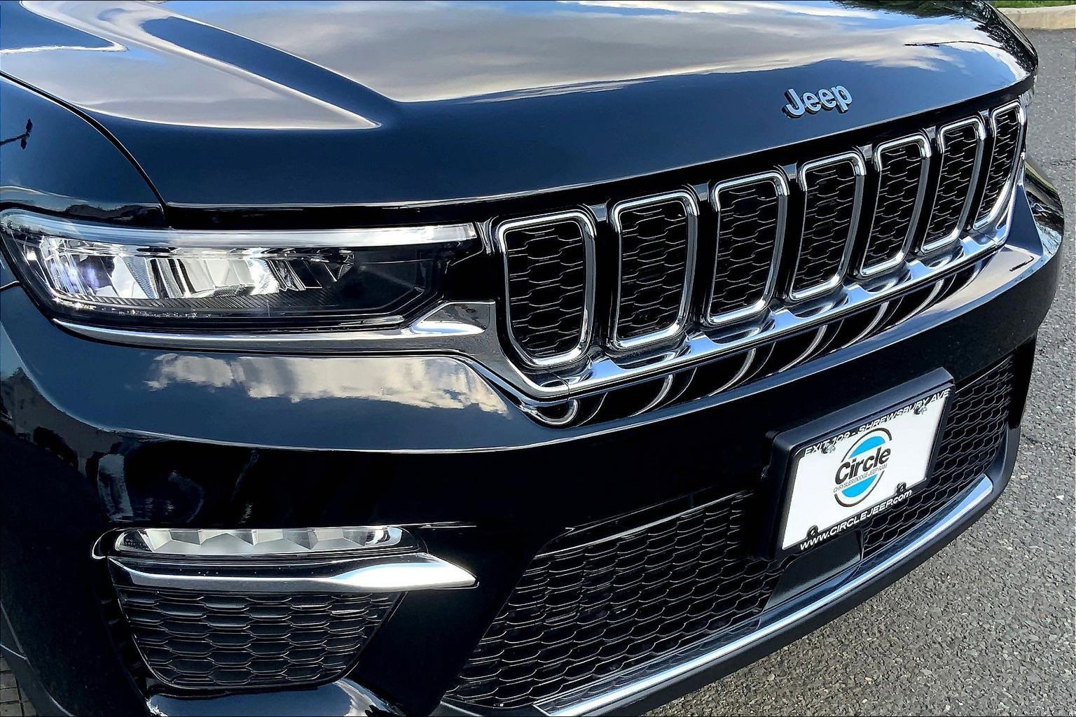 Certified 2023 Jeep Grand Cherokee Limited image 29