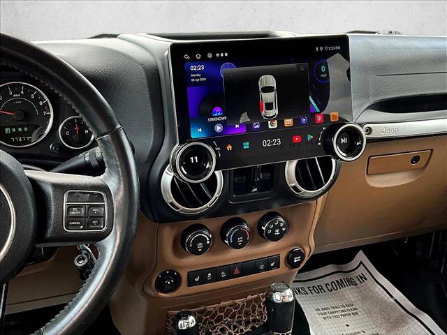 Used 2017 Jeep Wrangler Unlimited Sahara w/ Connectivity Group image 8