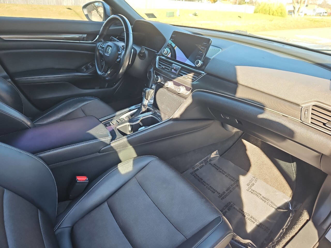 Used 2018 Honda Accord Sport image 15